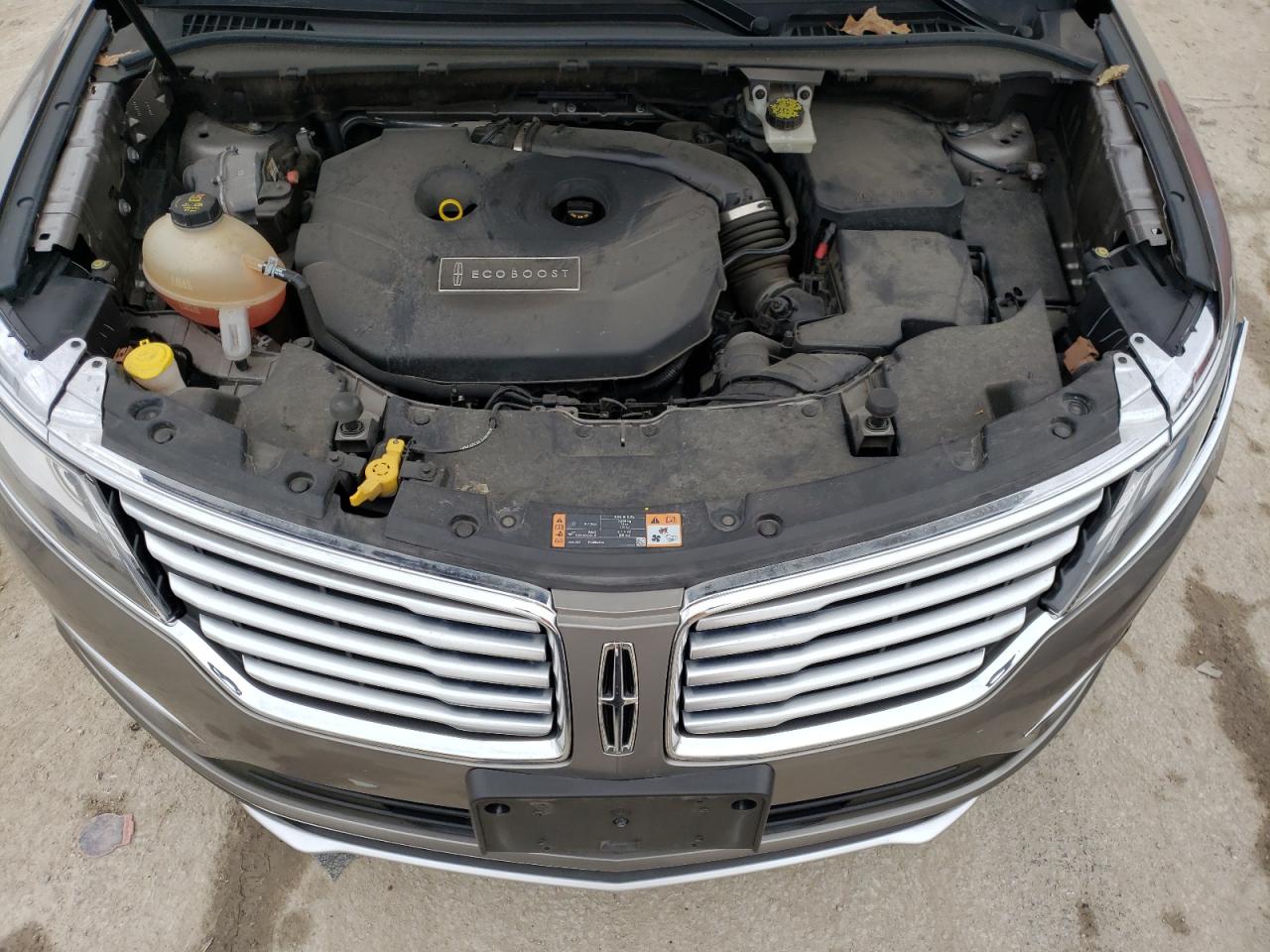 Photo 7 from auction – 2017 LINCOLN MKC RESERV with VIN 5LMTJ3DH6HUL02157
