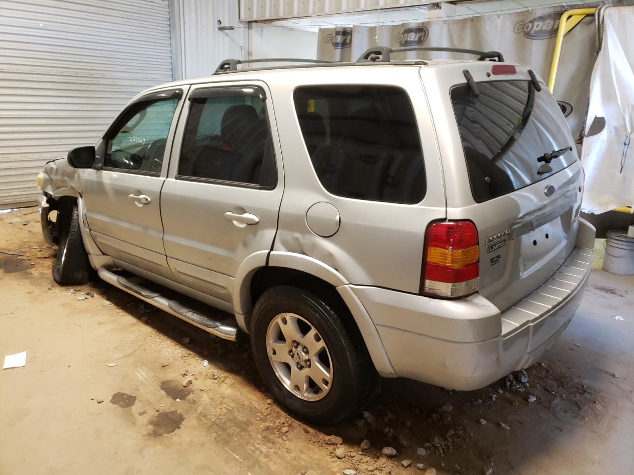 Photo 3 from auction – 2006 FORD ESCAPE LIM with VIN 1FMYU04176KA42569