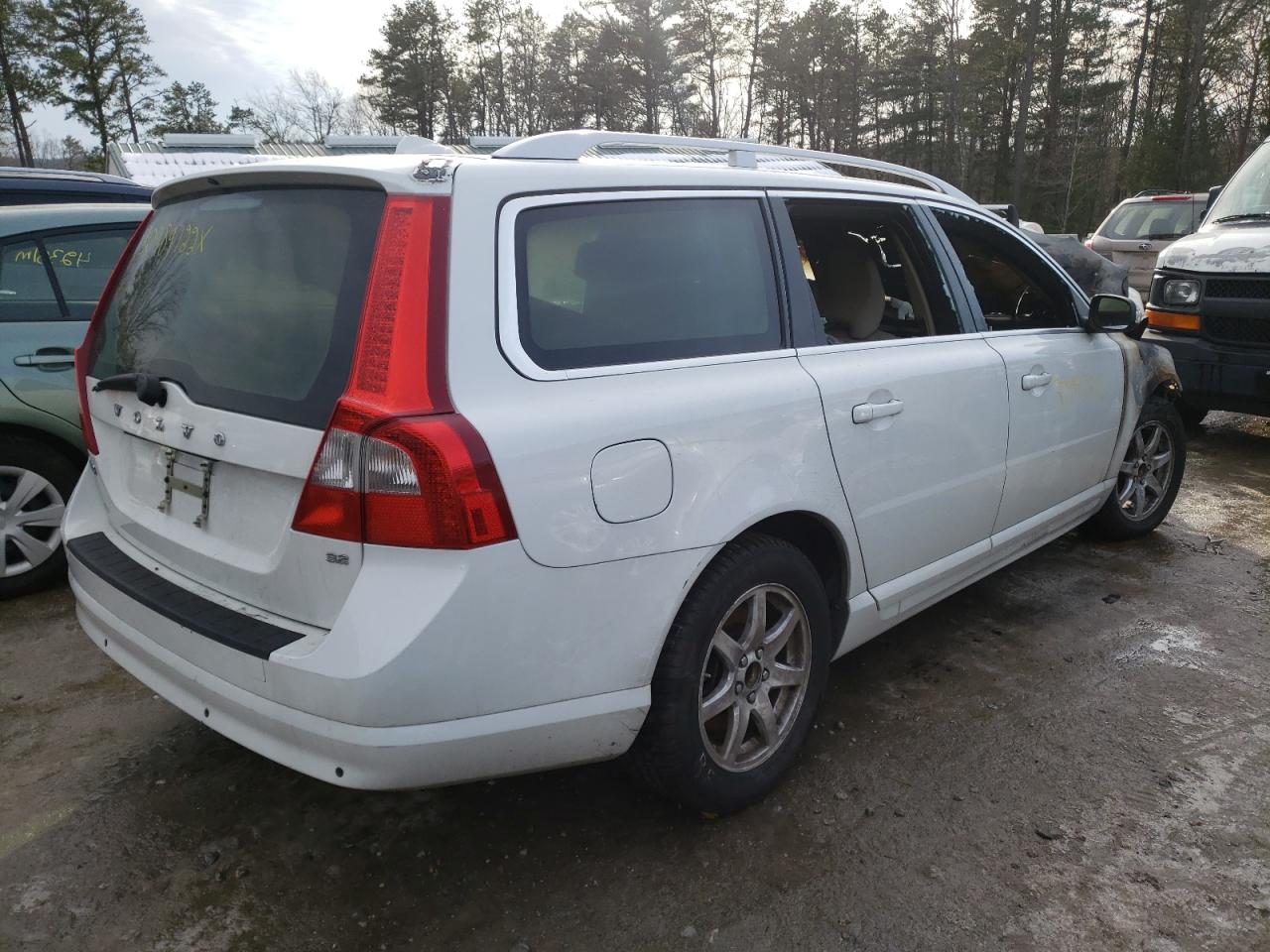 Photo 4 from auction – 2010 VOLVO V70 3.2 with VIN YV1960BW2A1164797