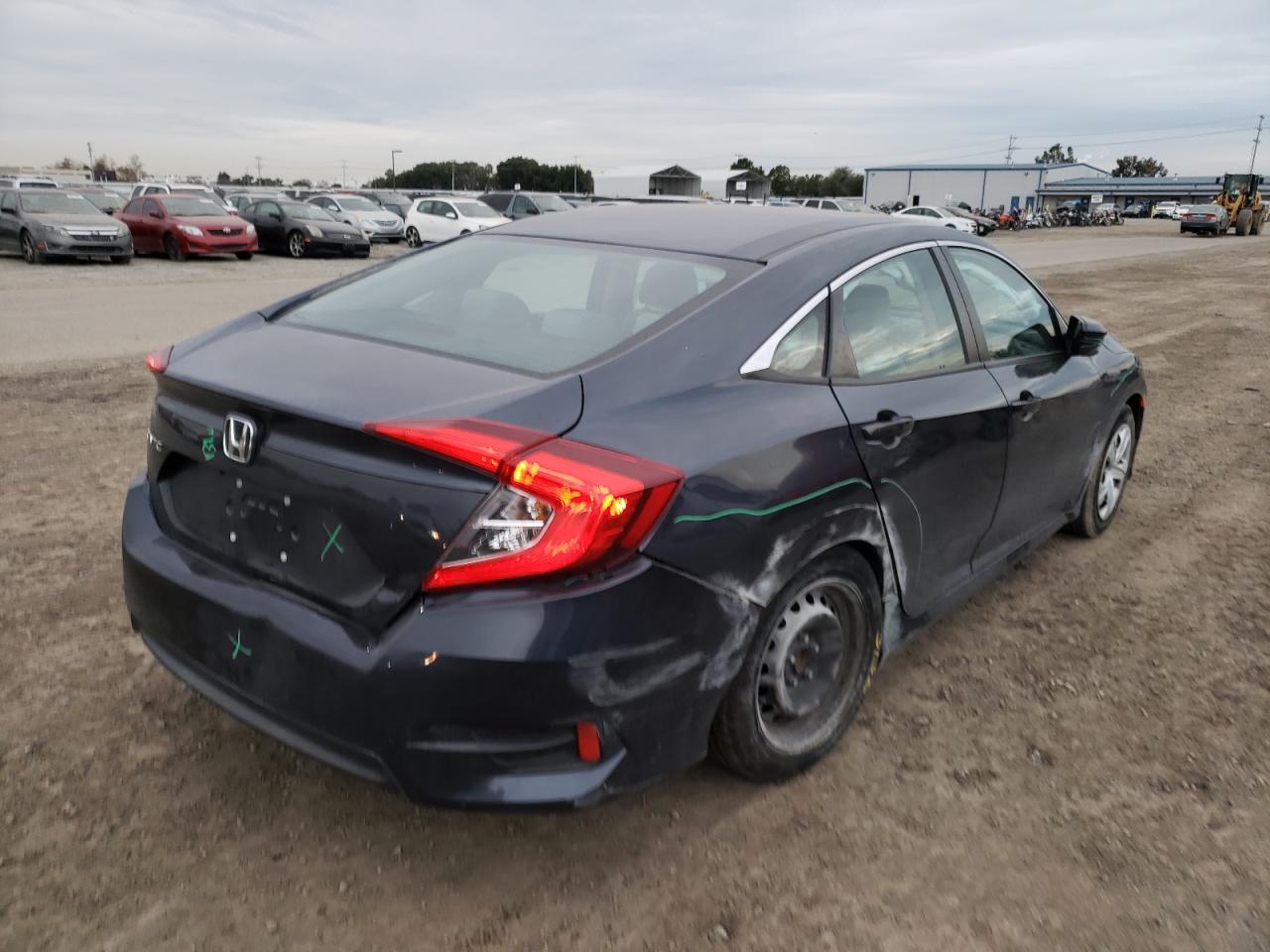 Photo 4 from auction – 2016 HONDA CIVIC LX with VIN 19XFC2F57GE207163