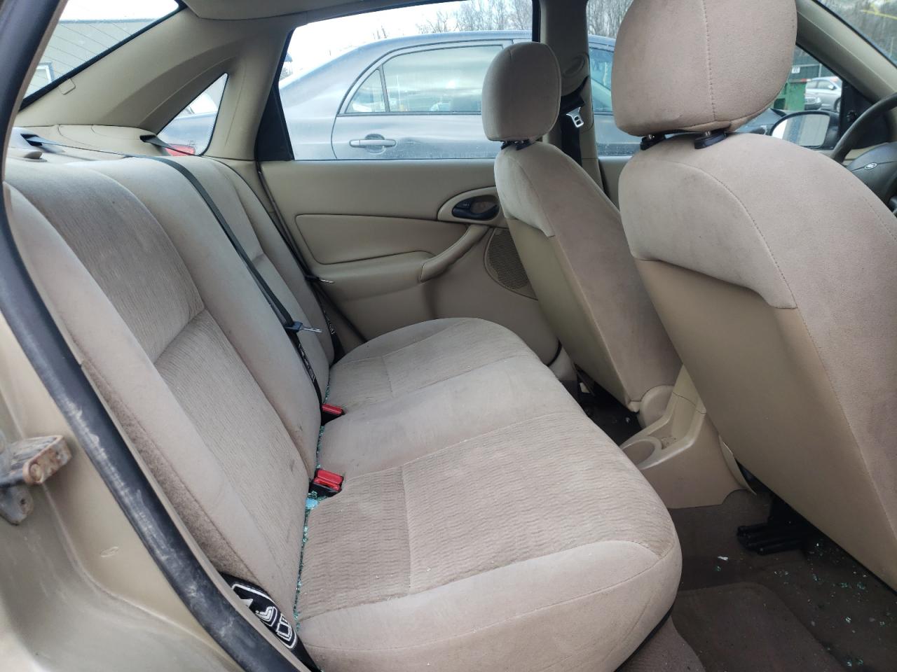 Photo 6 from auction – 2000 FORD FOCUS SE with VIN 1FAFP34PXYW337241
