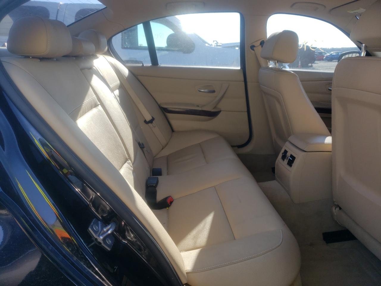 Photo 6 from auction – 2011 BMW 328 XI with VIN WBAPK7C5XBA820542