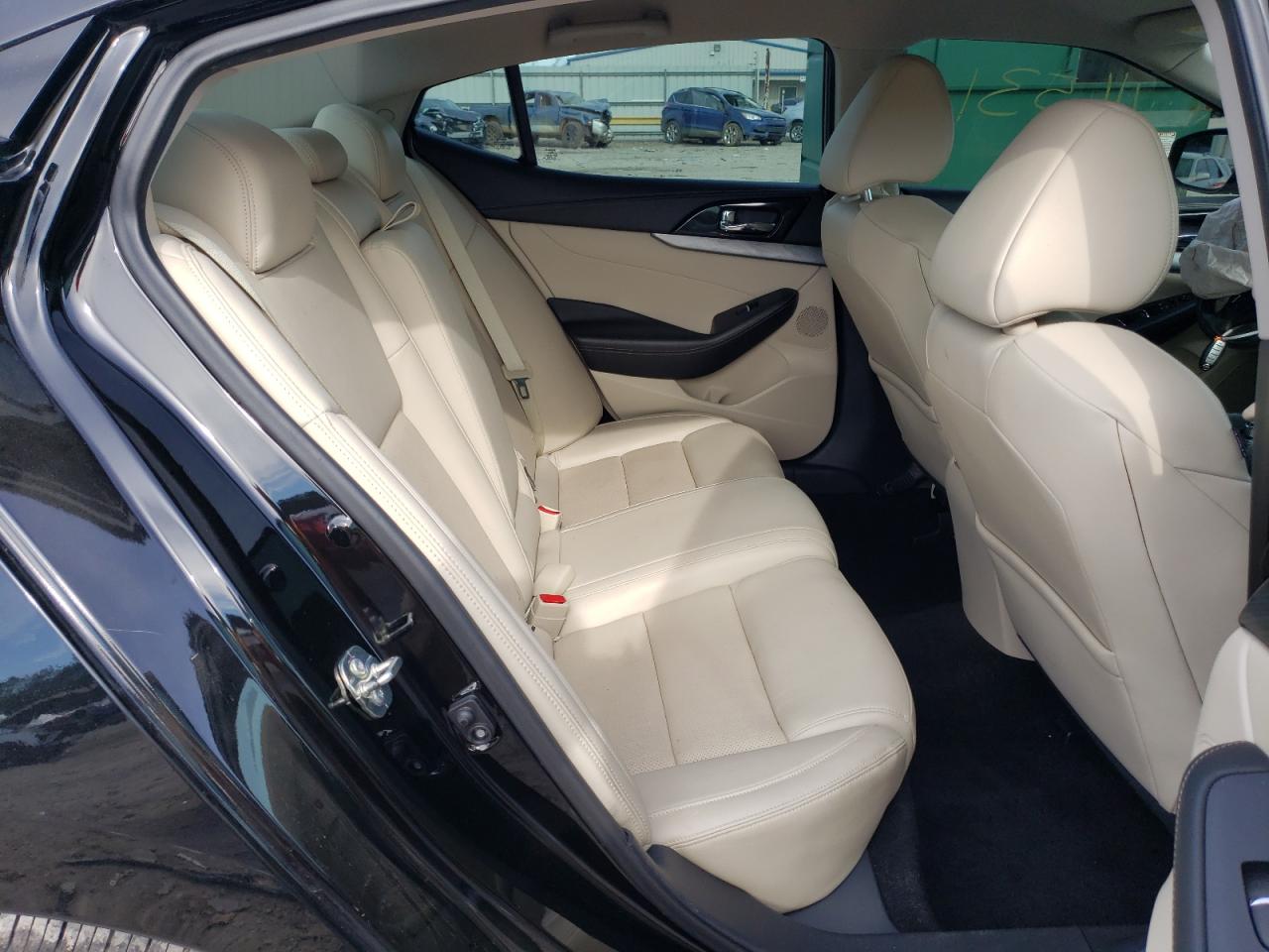 Photo 6 from auction – 2017 NISSAN MAXIMA 3.5 with VIN 1N4AA6AP1HC383902