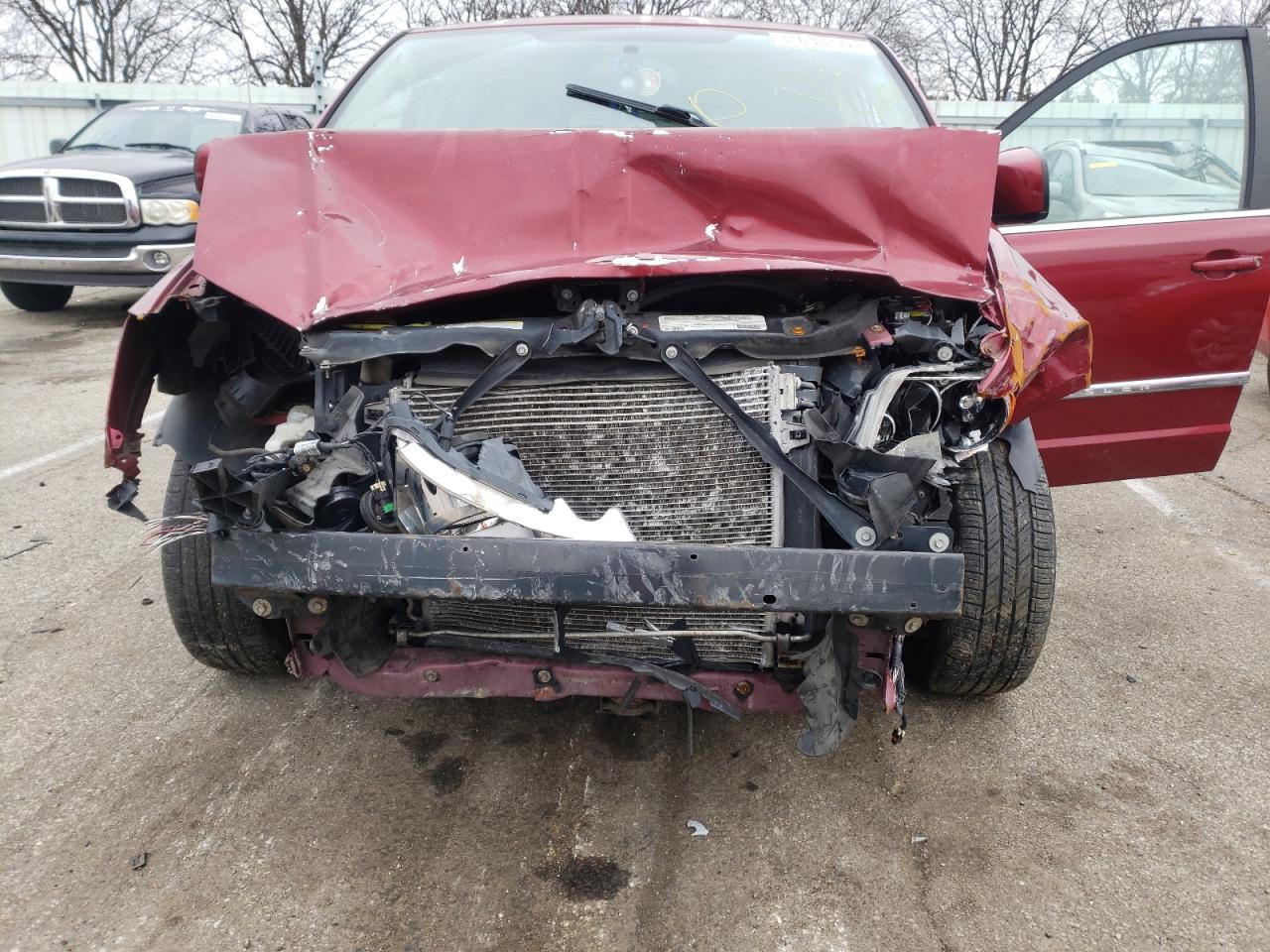 Photo 7 from auction – 2012 CHRYSLER TOWN & COU with VIN 2C4RC1BG2CR330456