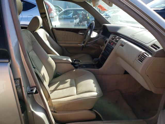 Photo 5 from auction – 1998 MERCEDES-BENZ E 320 with VIN WDBJF65F4WA666315
