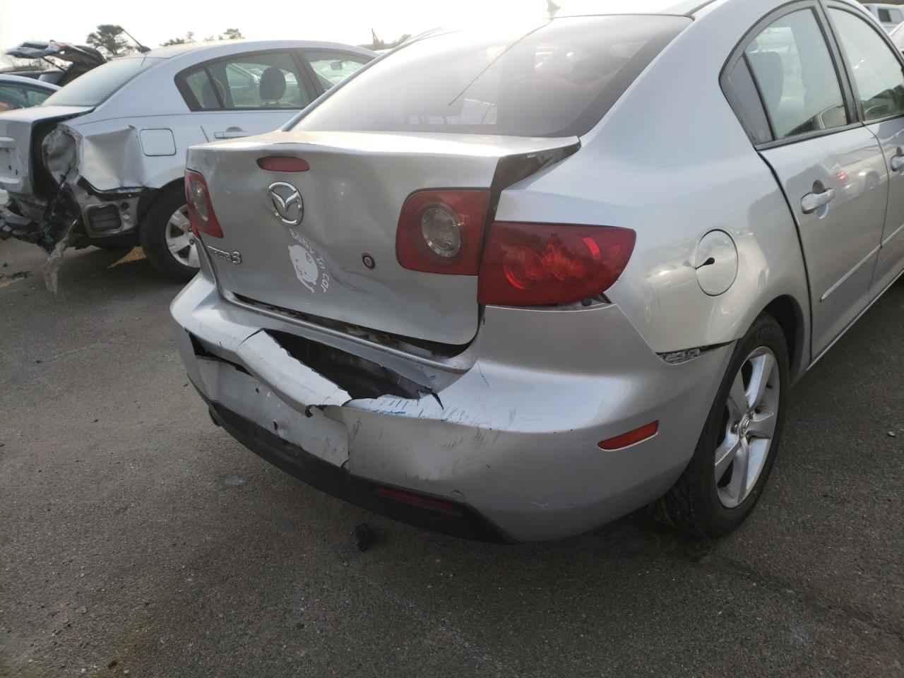 Photo 9 from auction – 2006 MAZDA 3 I with VIN JM1BK32G461480223