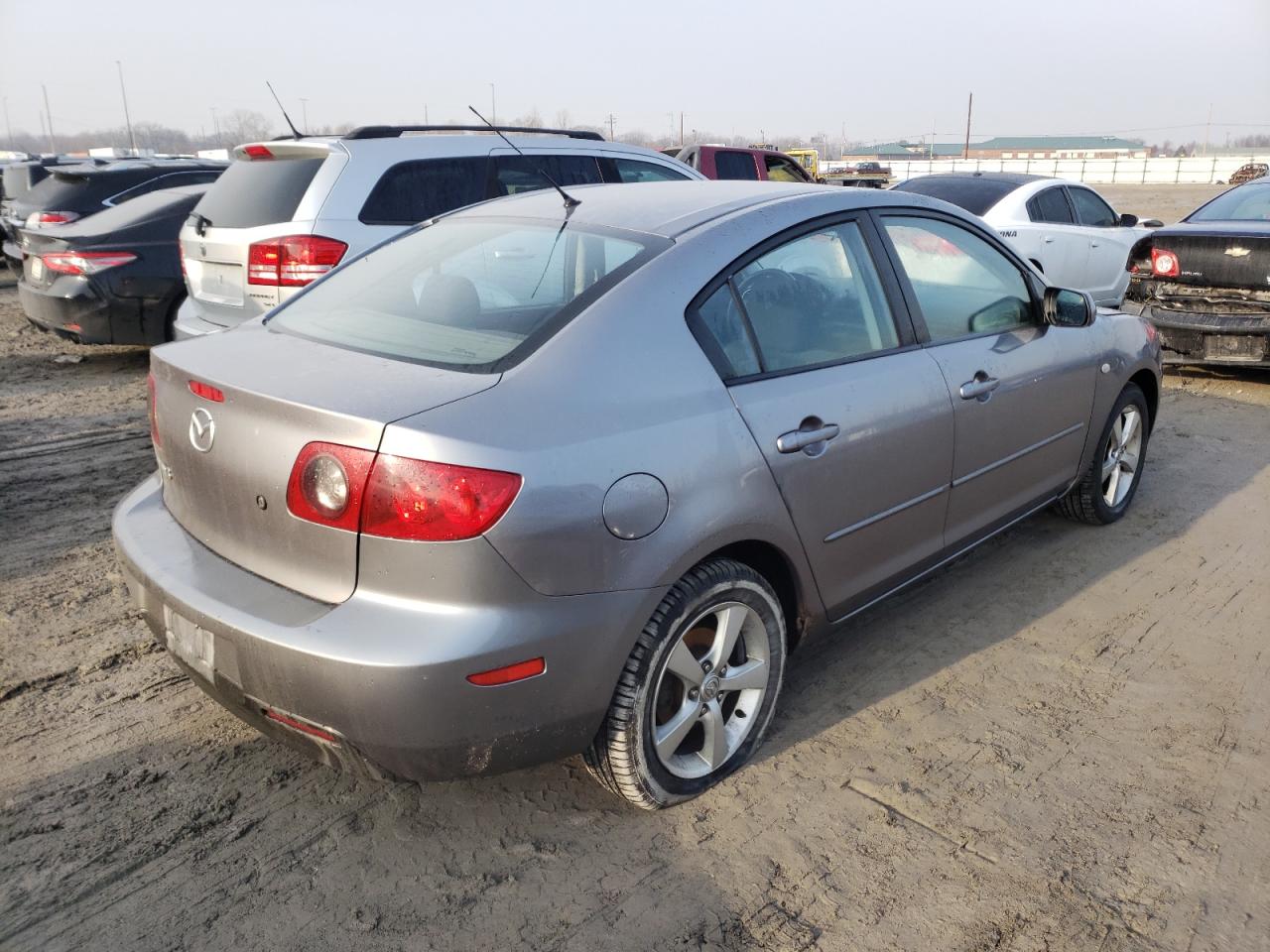 Photo 4 from auction – 2006 MAZDA 3 I with VIN JM1BK32FX61427954