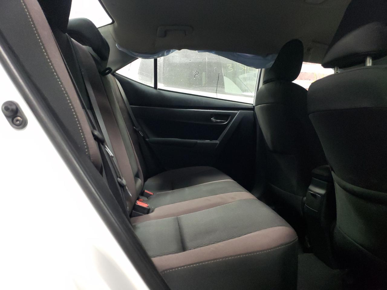 Photo 6 from auction – 2017 TOYOTA COROLLA L with VIN 2T1BURHE7HC881573
