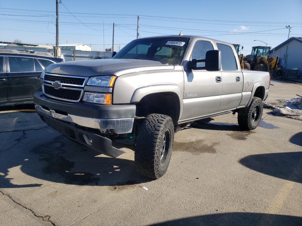 Photo 2 from auction – 2006 CHEVROLET SILVERADO with VIN 1GCHK23D16F152382