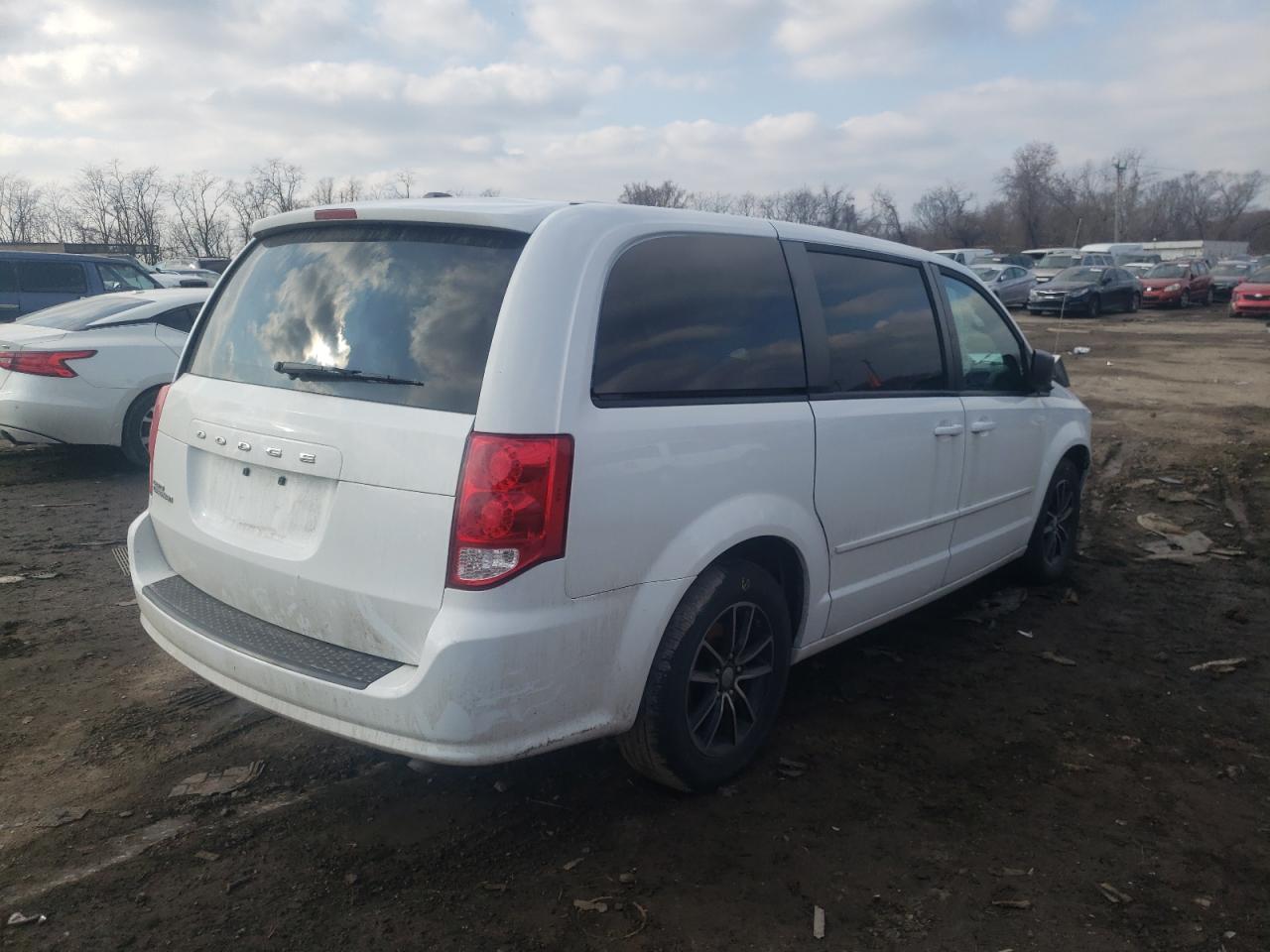 Photo 4 from auction – 2015 DODGE GRAND CARA with VIN 2C4RDGBG3FR542576