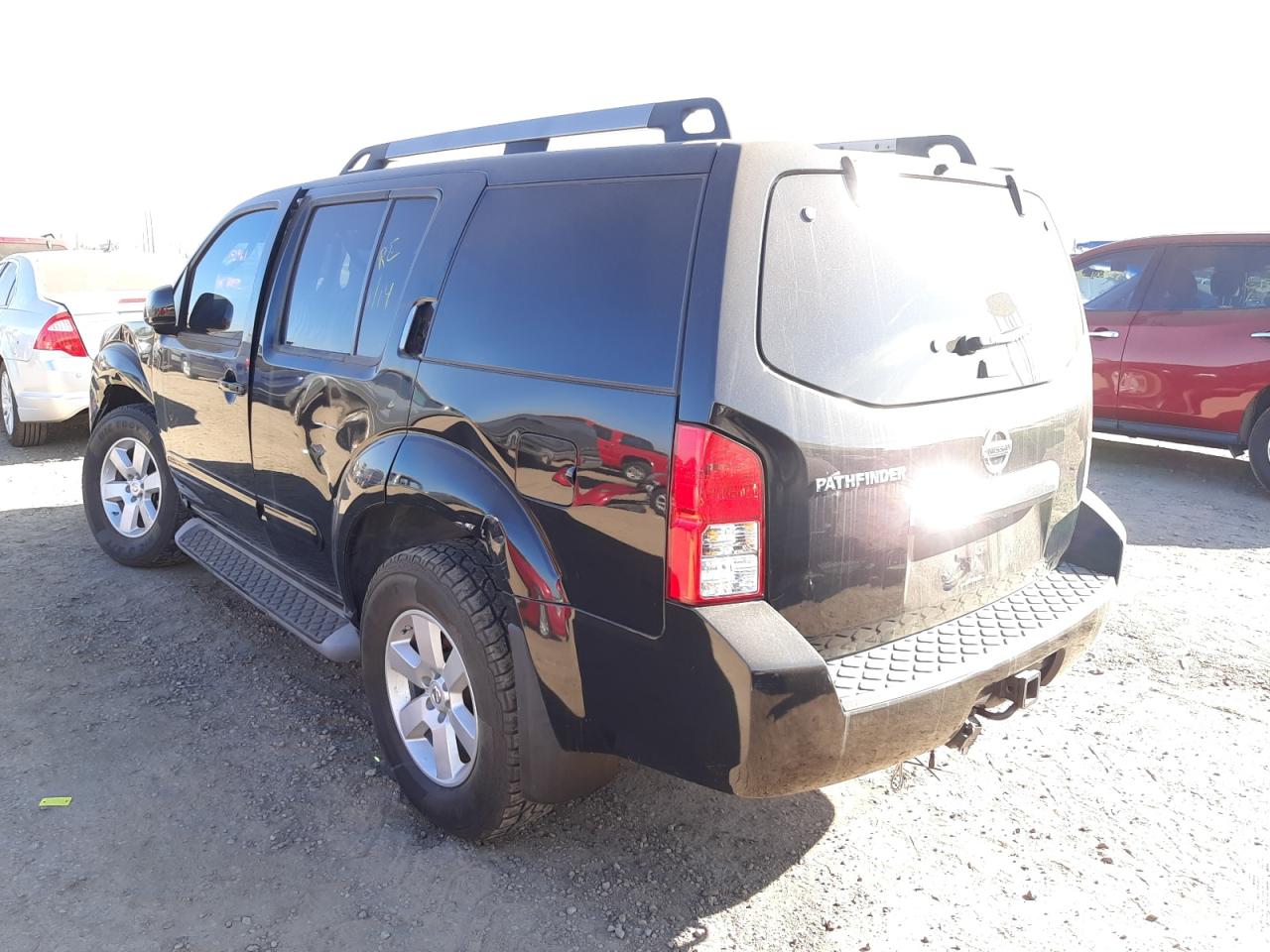 Photo 3 from auction – 2011 NISSAN PATHFINDER with VIN 5N1AR1NB4BC614248