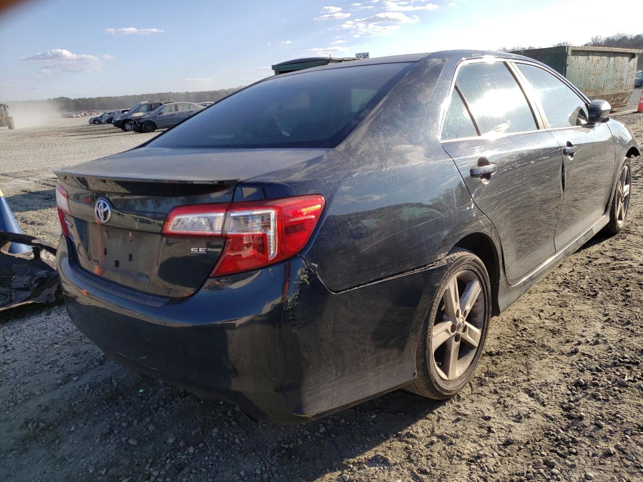 Photo 4 from auction – 2012 TOYOTA CAMRY BASE with VIN 4T1BF1FK6CU506219