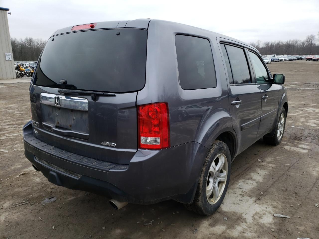 Photo 4 from auction – 2015 HONDA PILOT EX with VIN 5FNYF4H42FB012273