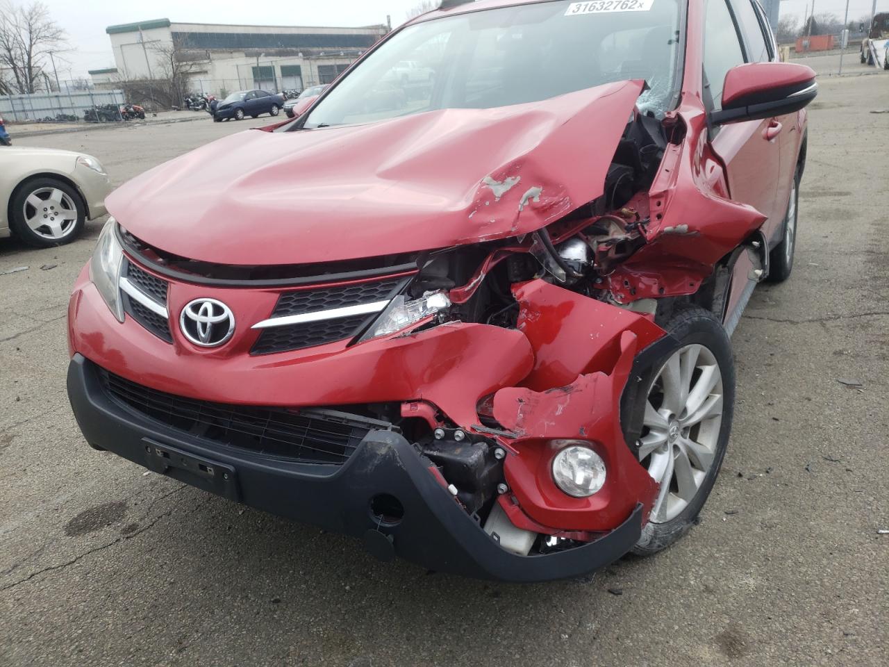 Photo 9 from auction – 2015 TOYOTA RAV4 LIMIT with VIN JTMDFREVXFD167802