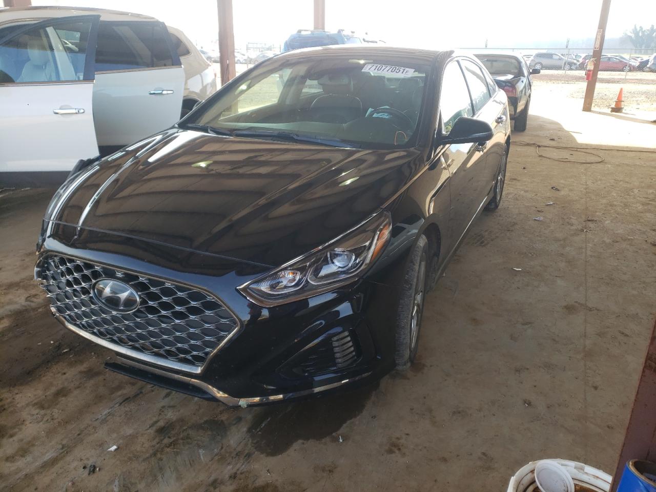 Photo 2 from auction – 2019 HYUNDAI SONATA LIM with VIN 5NPE34AF3KH740218