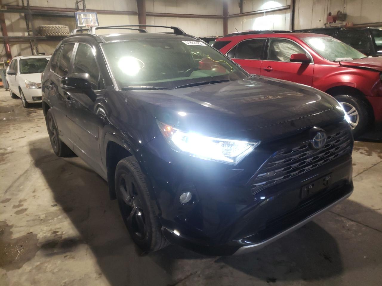 Photo 1 from auction – 2020 TOYOTA RAV4 XSE with VIN JTMEWRFV6LD533382