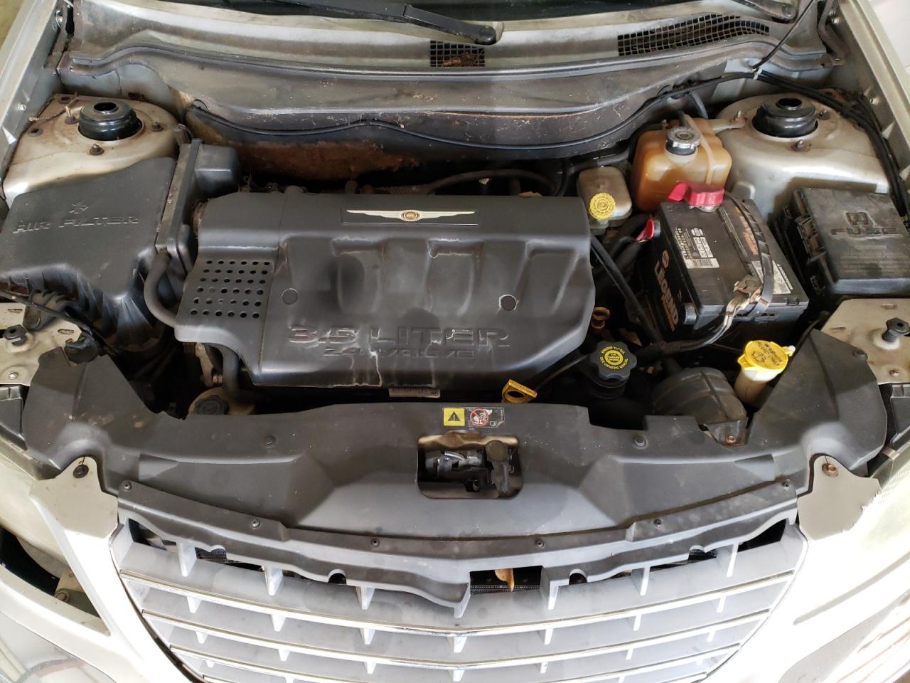 Photo 7 from auction – 2004 CHRYSLER PACIFICA with VIN 2C8GF68484R641351