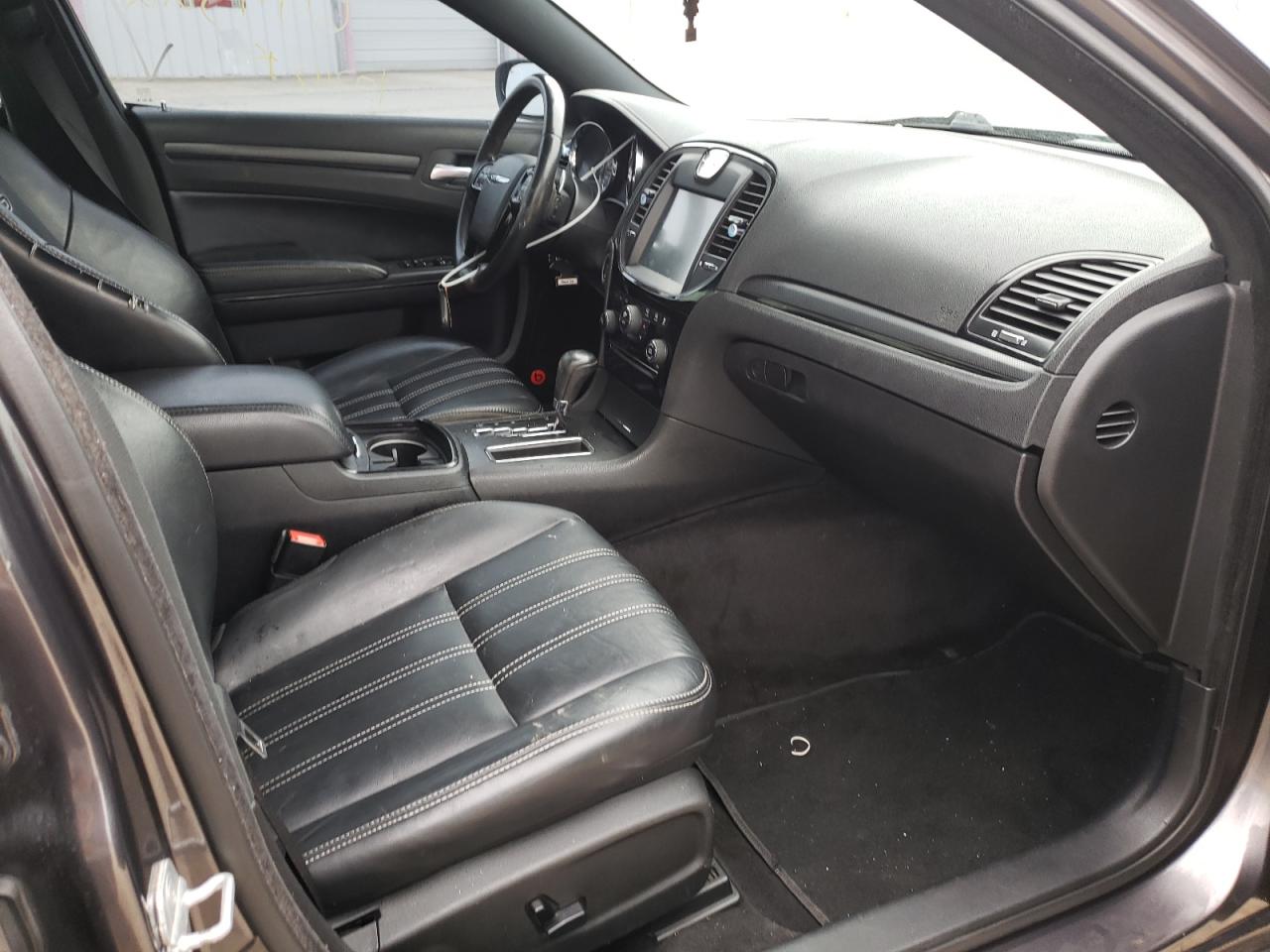 Фото 5 с аукциона – 2013 CHRYSLER 300 S с VIN 2C3CCABT8DH644322