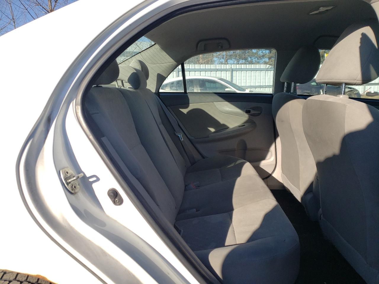 Photo 6 from auction – 2009 TOYOTA COROLLA BA with VIN 2T1BU40E39C036848