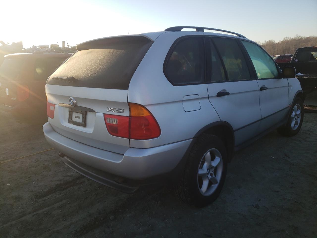 Photo 4 from auction – 2001 BMW X5 3.0I with VIN WBAFA53531LM76803