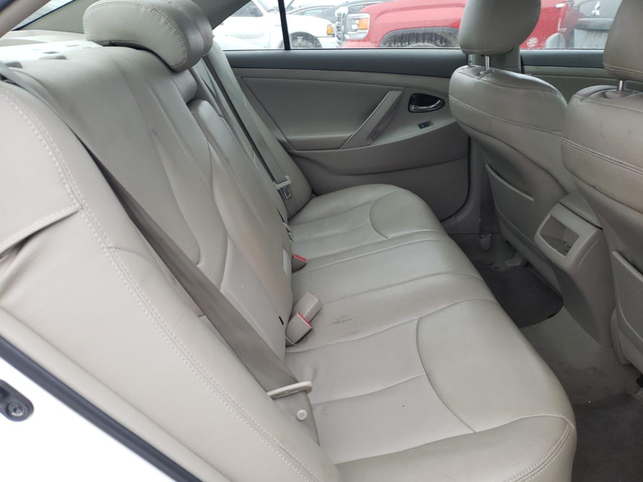 Photo 6 from auction – 2011 TOYOTA CAMRY BASE with VIN 4T4BF3EK2BR215878