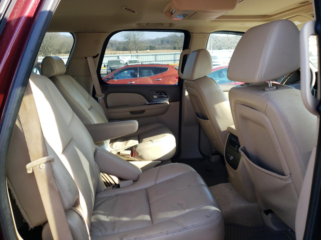 Photo 6 from auction – 2008 GMC YUKON with VIN 1GKFC13038R246667