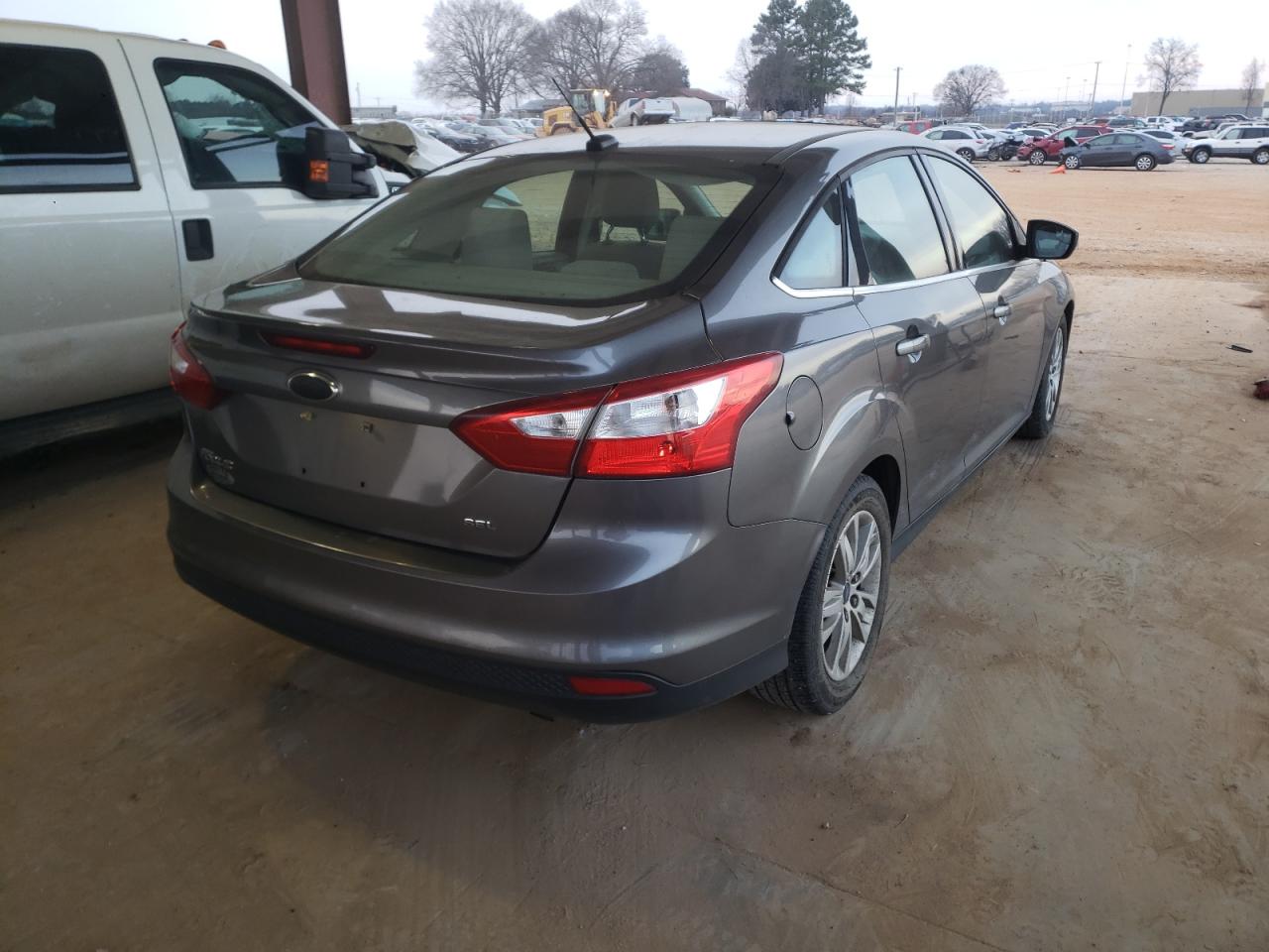 Photo 4 from auction – 2012 FORD FOCUS SEL with VIN 1FAHP3H27CL339868