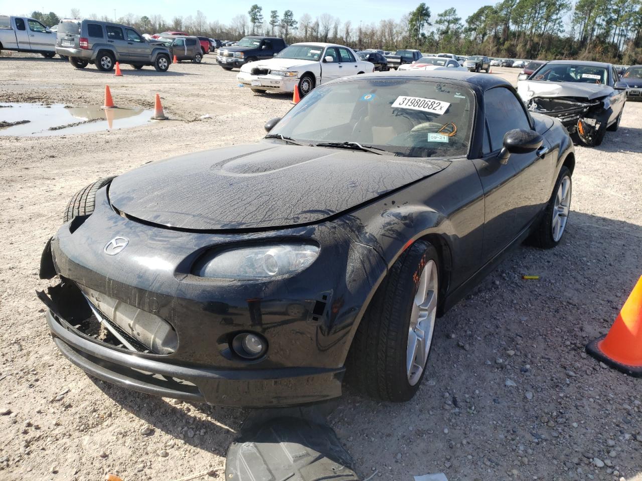 Photo 2 from auction – 2007 MAZDA MX-5 MIATA with VIN JM1NC26F170129363