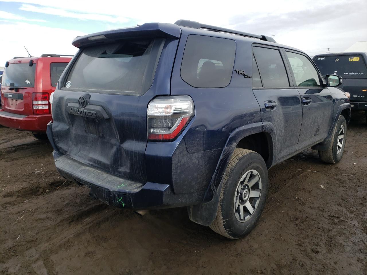 Photo 4 from auction – 2020 TOYOTA 4RUNNER SR with VIN JTEBU5JR2L5805749