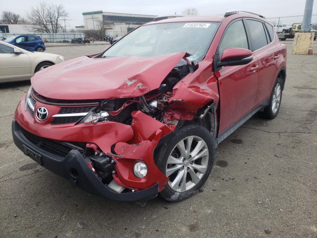 Photo 2 from auction – 2015 TOYOTA RAV4 LIMIT with VIN JTMDFREVXFD167802