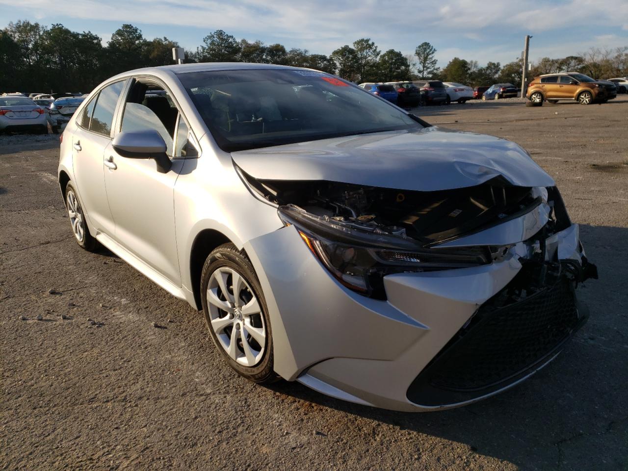 TOYOTA COROLLA LE 2021 with VIN JTDEPMAE7MJ118128 - Photo from auction