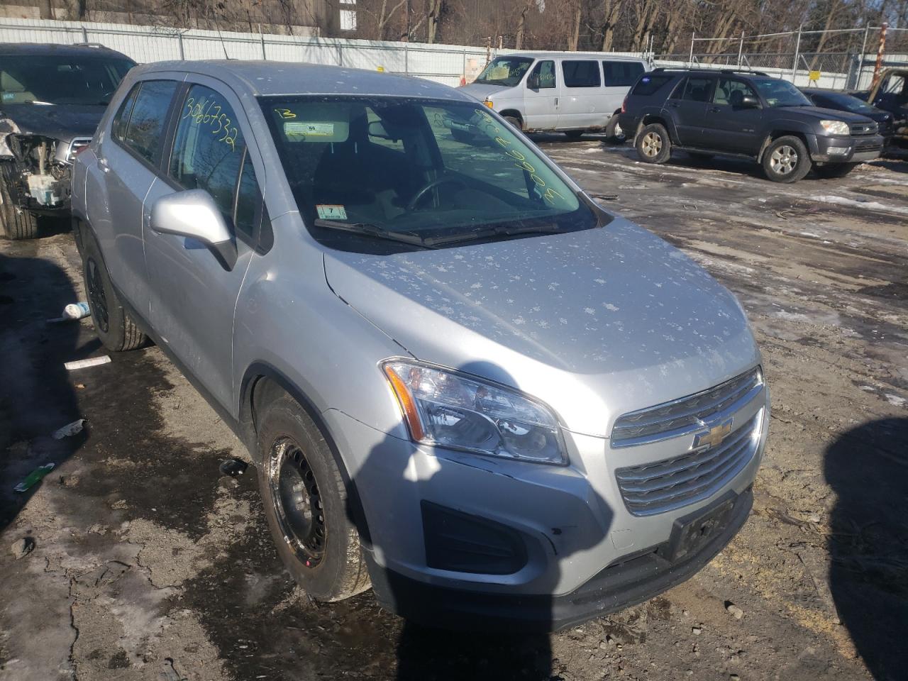 Photo 9 from auction – 2016 CHEVROLET TRAX LS with VIN KL7CJKSB2GB628772