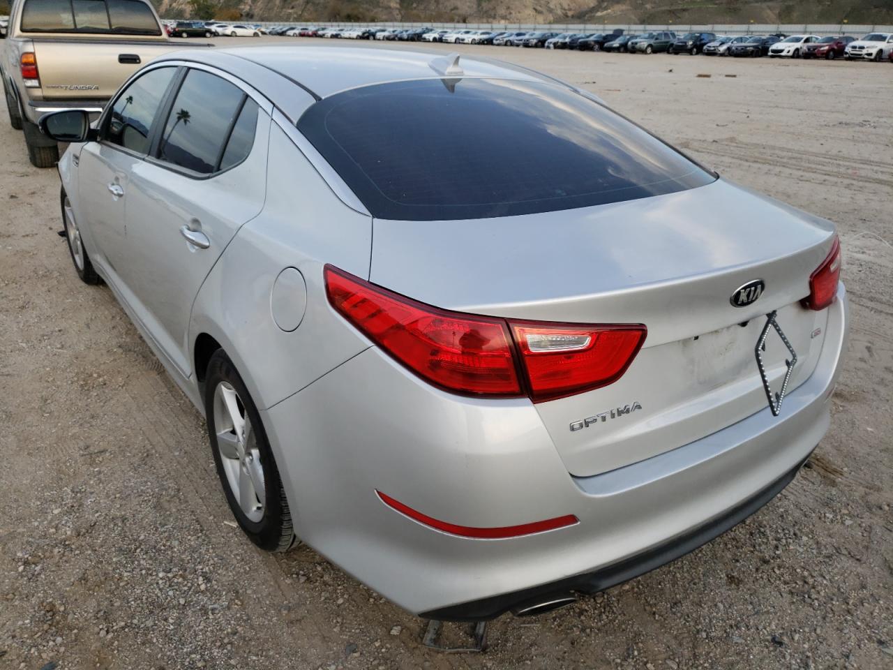 Photo 3 from auction – 2015 KIA OPTIMA LX with VIN 5XXGM4A72FG401658