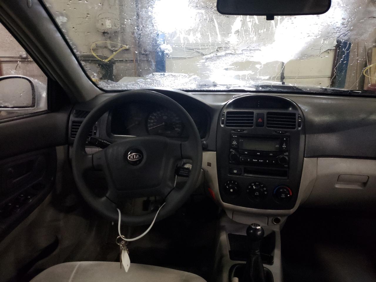 Photo 9 from auction – 2005 KIA SPECTRA LX with VIN KNAFE121555152256