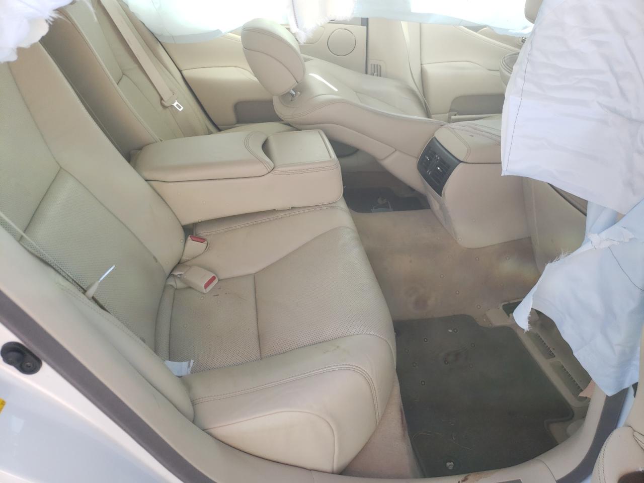 Photo 6 from auction – 2013 LEXUS LS 460 with VIN JTHBL5EF0D5123184