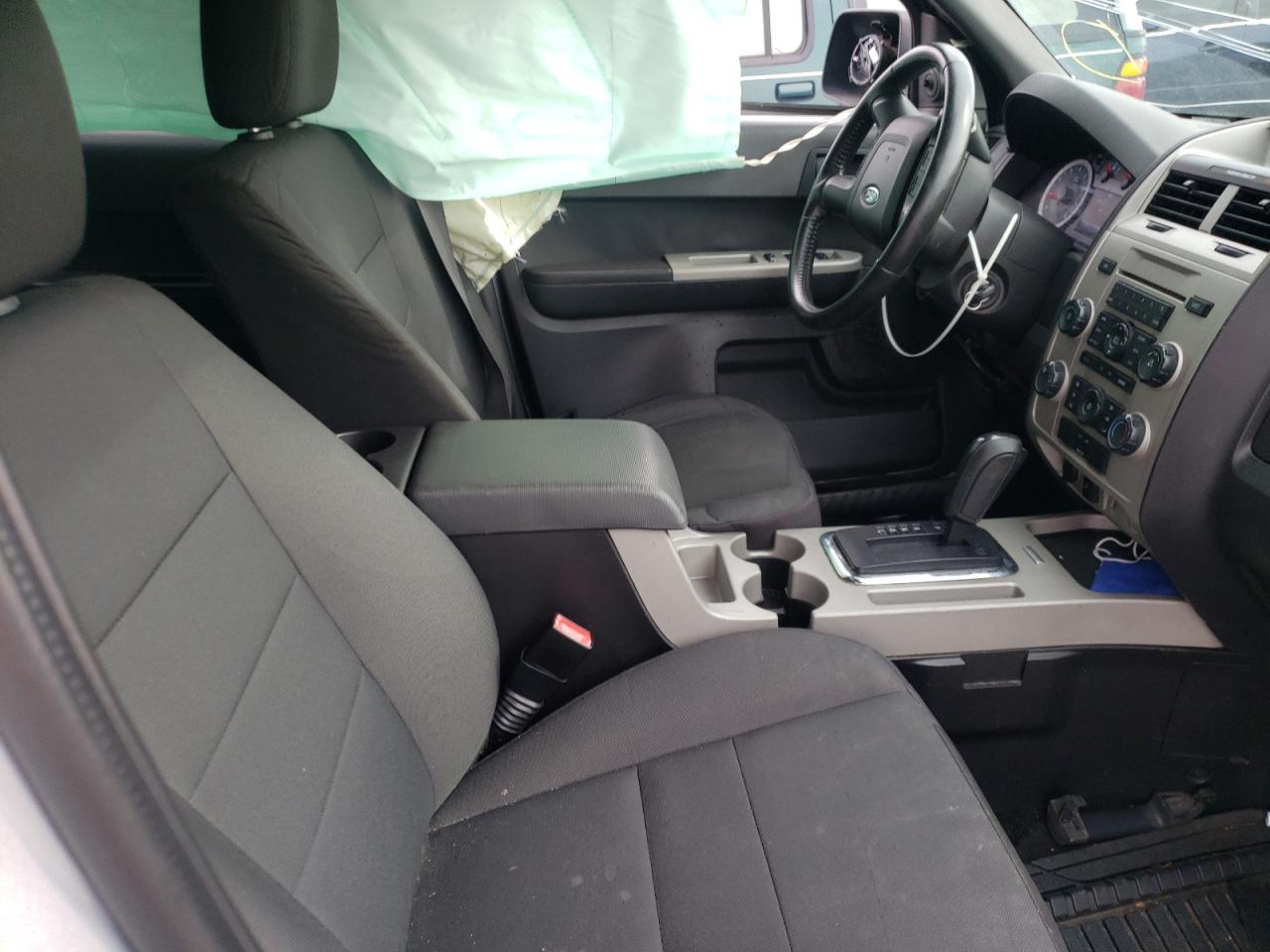Photo 5 from auction – 2011 FORD ESCAPE XLT with VIN 1FMCU0DG4BKC71798