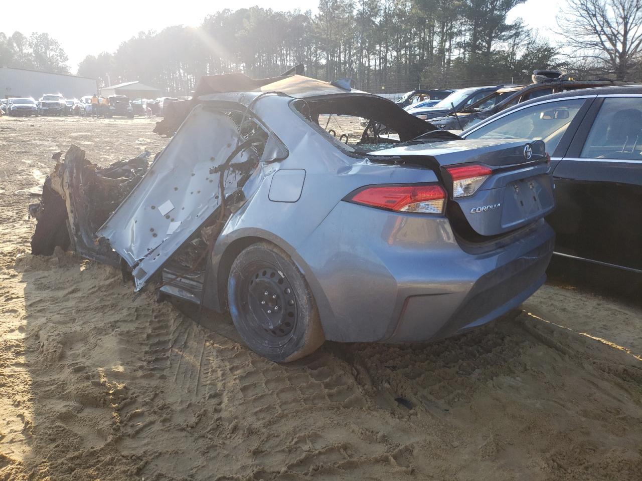Photo 3 from auction – 2021 TOYOTA COROLLA LE with VIN JTDEPMAE4MJ117504