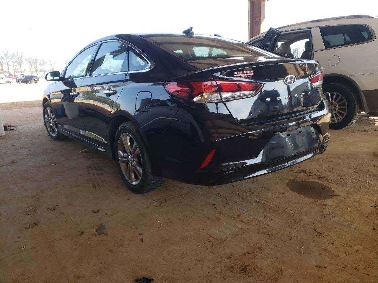 Photo 3 from auction – 2019 HYUNDAI SONATA LIM with VIN 5NPE34AF3KH740218