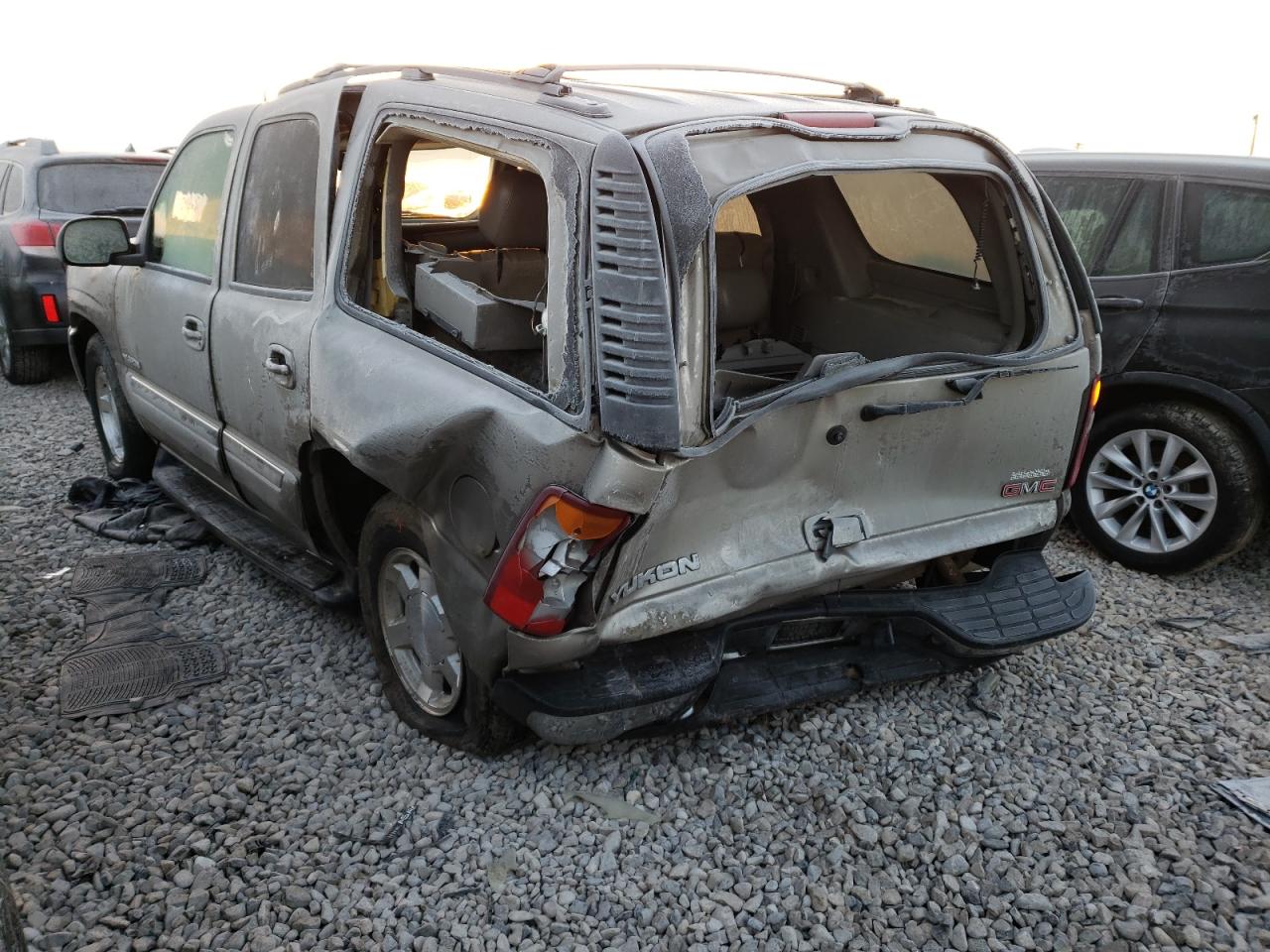 Photo 3 from auction – 2003 GMC YUKON with VIN 1GKEK13Z13J106220