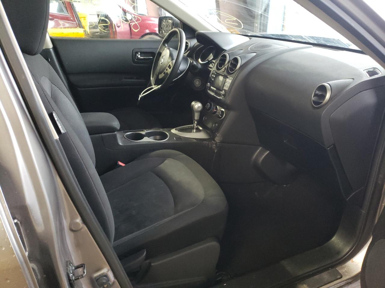 Photo 5 from auction – 2013 NISSAN ROGUE with VIN JN8AS5MT1DW506086