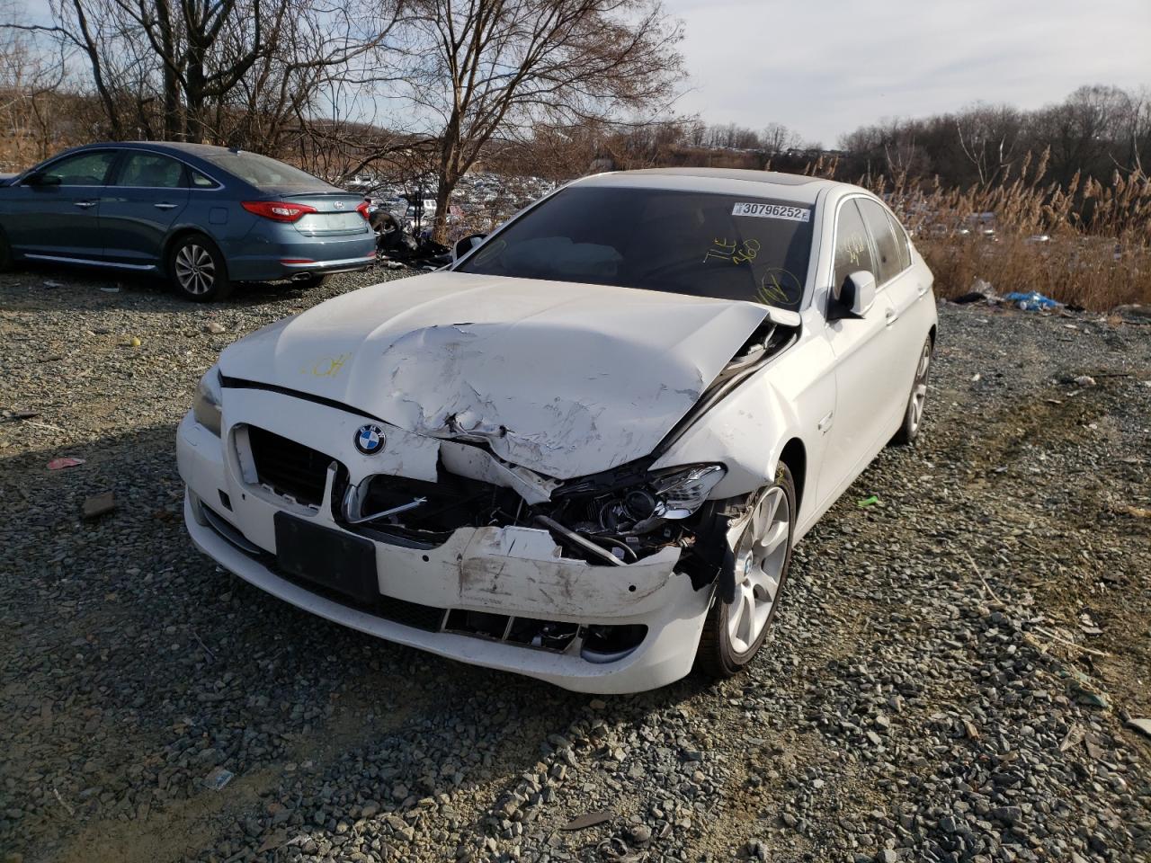 Photo 2 from auction – 2011 BMW 550 XI with VIN WBAFU9C52BC785355