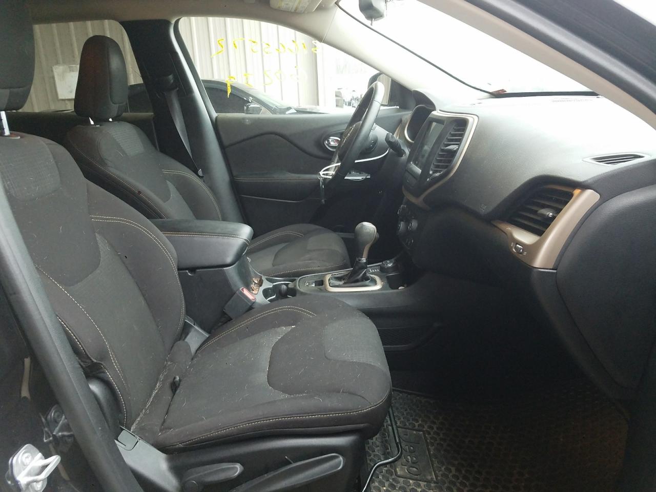 Photo 5 from auction – 2016 JEEP CHEROKEE L with VIN 1C4PJMCB3GW372519