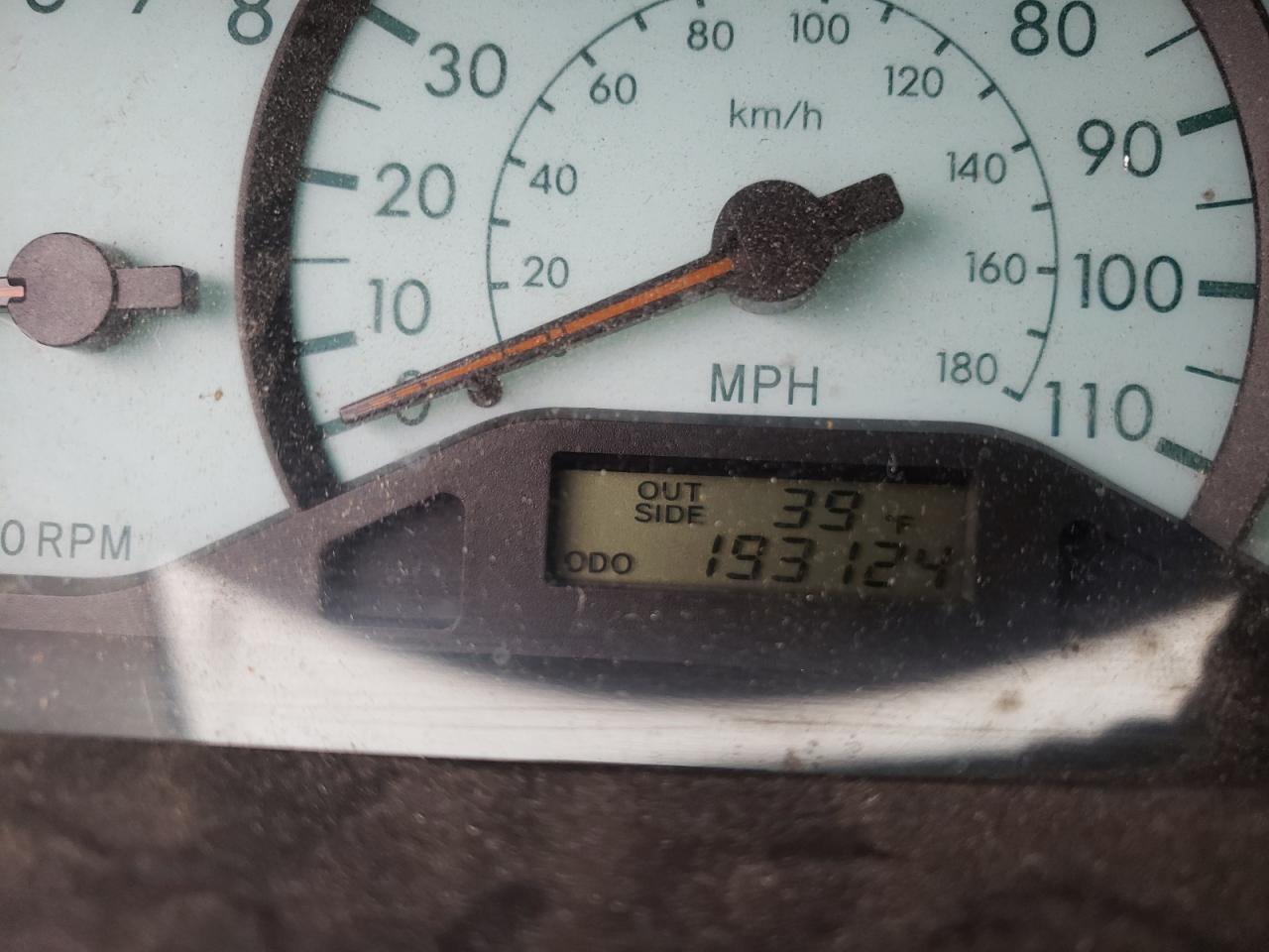 Photo 8 from auction – 2004 TOYOTA COROLLA CE with VIN 2T1BR32E14C196423