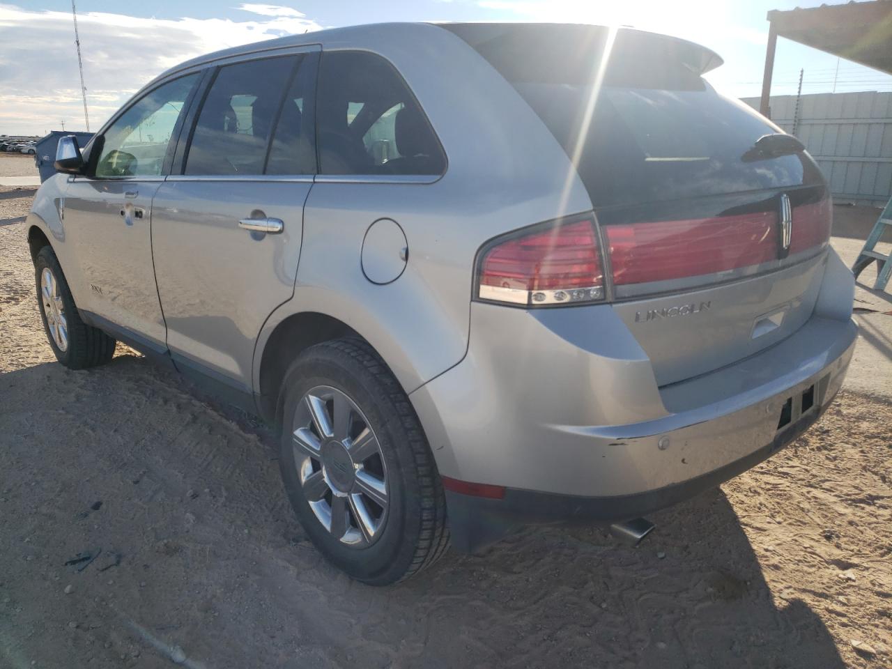Photo 3 from auction – 2009 LINCOLN MKX with VIN 2LMDU68C69BJ09808