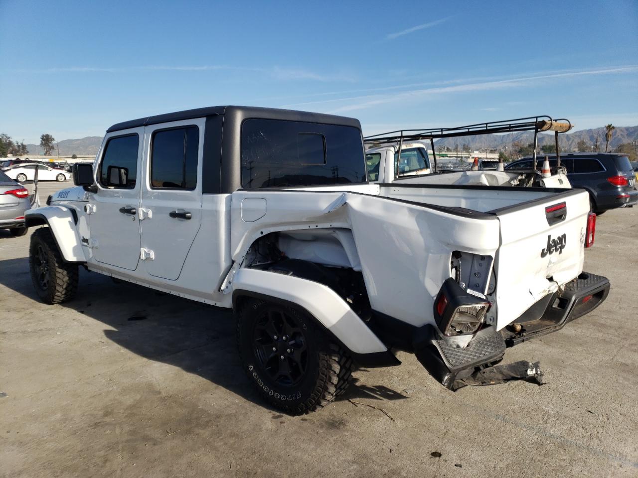 Photo 3 from auction – 2021 JEEP GLADIATOR with VIN 1C6HJTAGXML563713