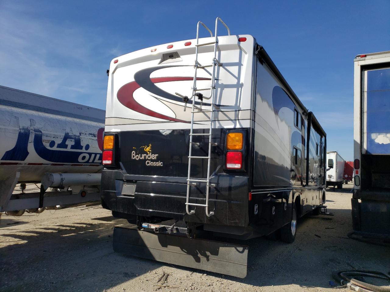 Photo 4 from auction – 2013 BOUN FLEETWOOD with VIN 1F66F5DY6C0A06057