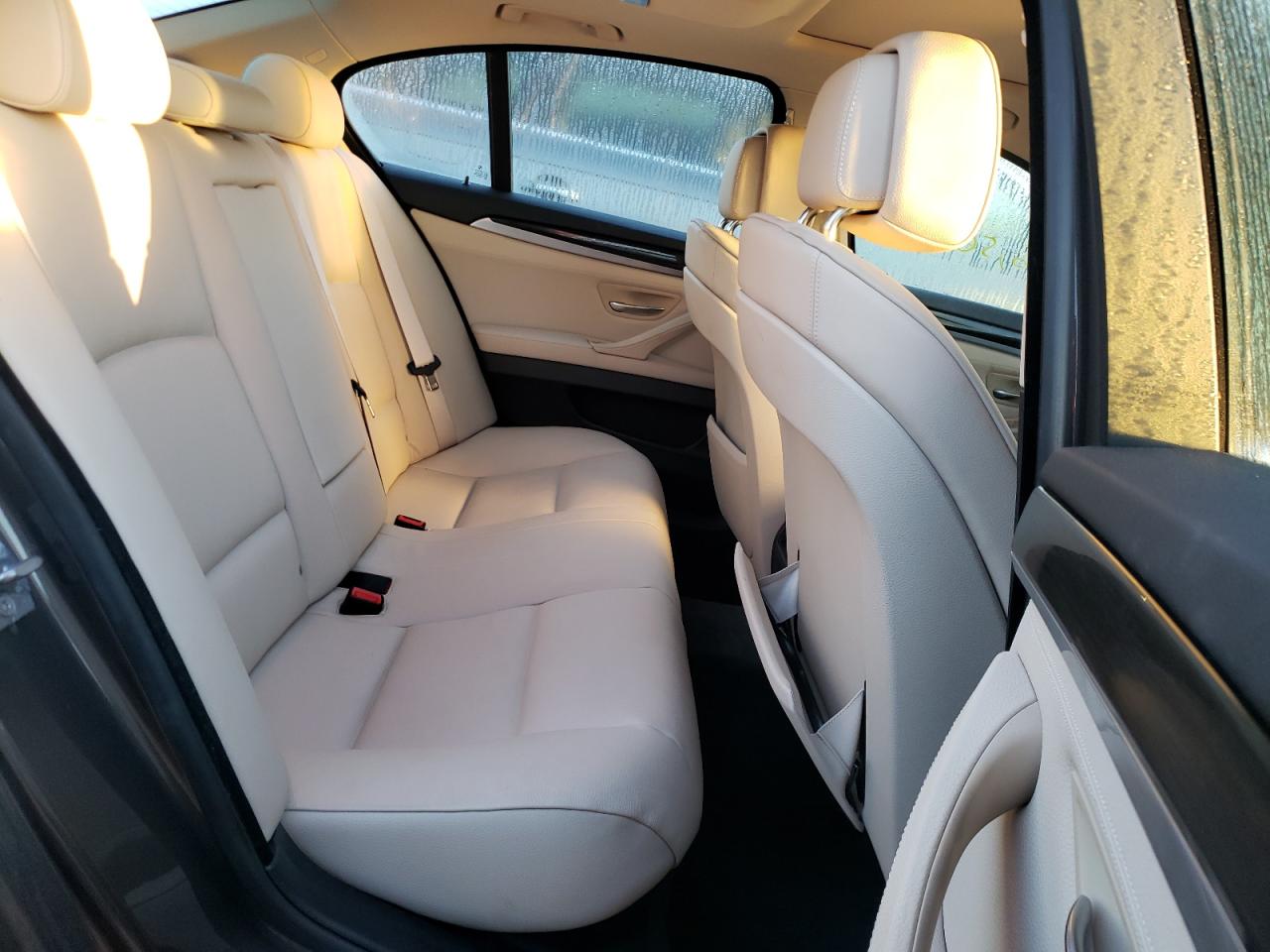 Photo 6 from auction – 2011 BMW 528 I with VIN WBAFR1C56BC744469
