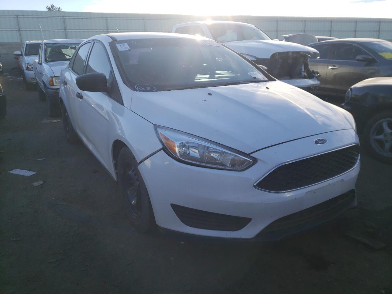 Photo 9 from auction – 2017 FORD FOCUS S with VIN 1FADP3E2XHL325361