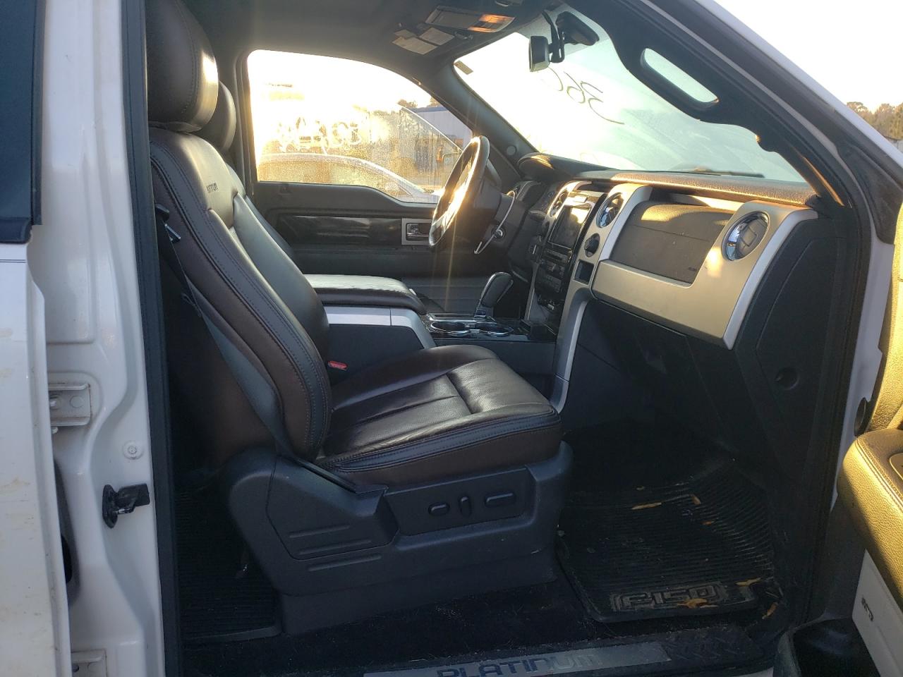 Photo 5 from auction – 2012 FORD F150 SUPER with VIN 1FTFW1ET2CFC29217