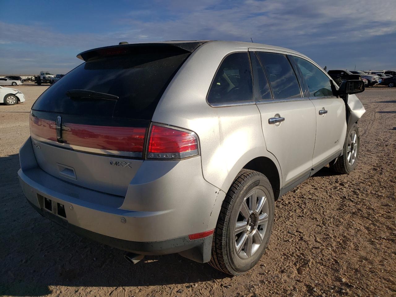 Photo 4 from auction – 2009 LINCOLN MKX with VIN 2LMDU68C69BJ09808